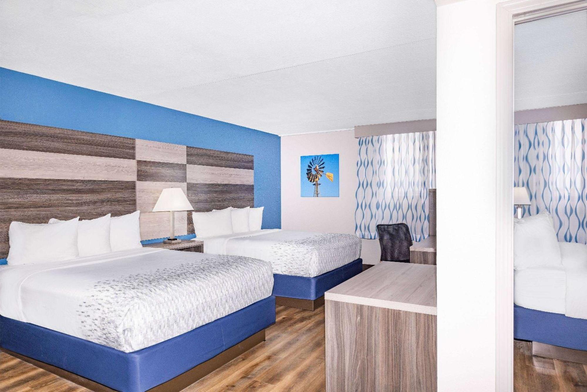Wingate By Wyndham Wichita Airport Hotel Exterior foto